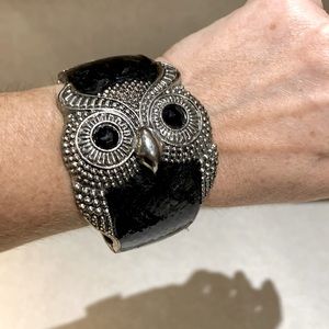 3 bracelets Owl black and silver clamp